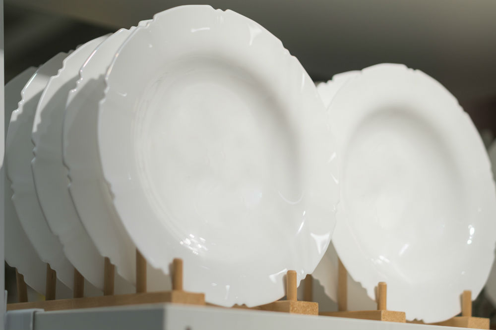 How to Select Dinnerware
